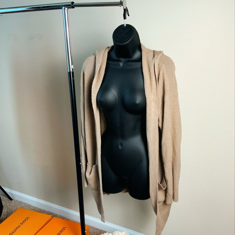 NWOT Fashion Nova tan sweater cardigan